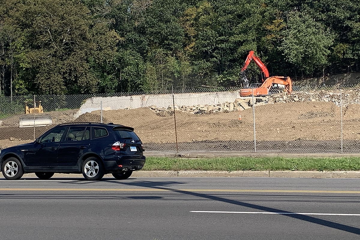 Earth being moved at ‘BJ’s site;’ Norwalk P&Z says owner wants to make it ‘presentable’